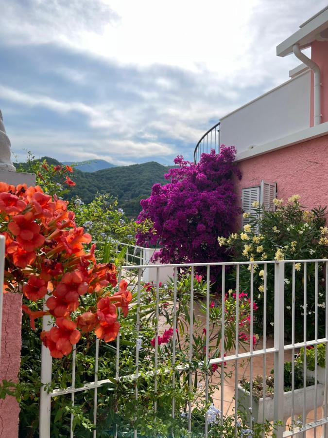 Villa Rosa Giustenice ภายนอก รูปภาพ