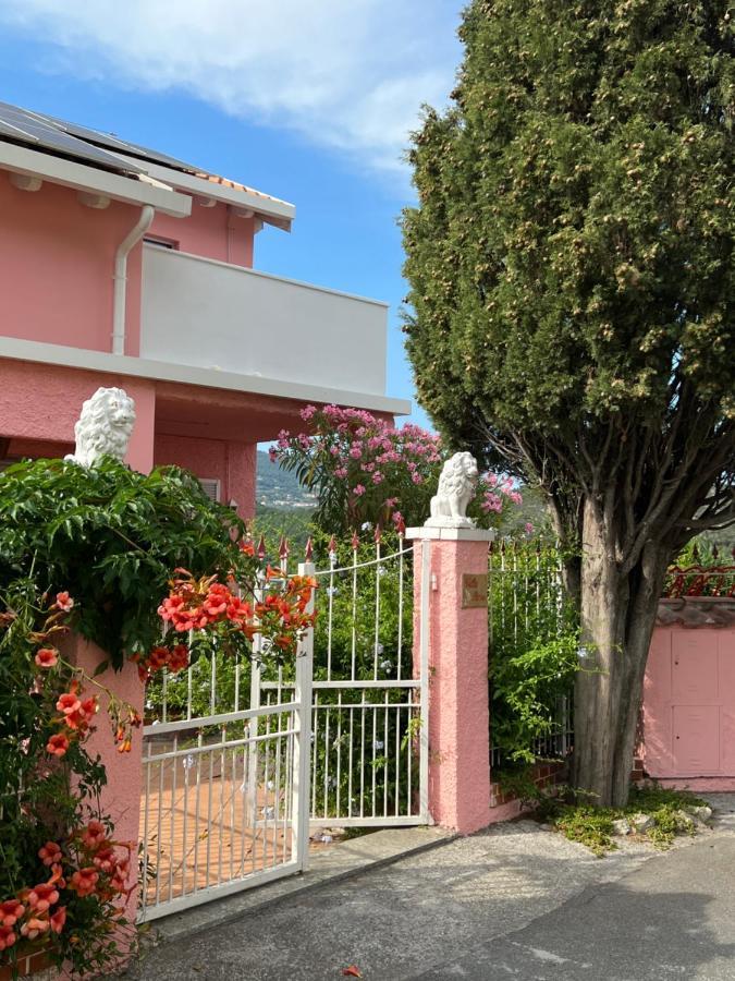 Villa Rosa Giustenice ภายนอก รูปภาพ