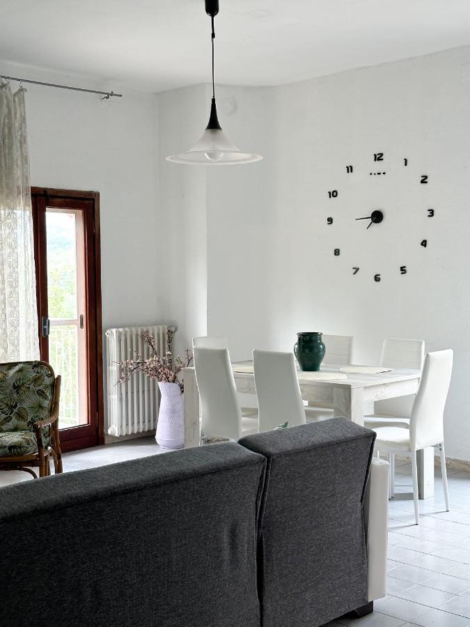 Villa Rosa Giustenice ภายนอก รูปภาพ